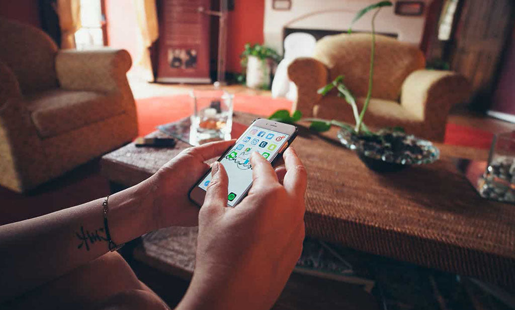 How to Quickly Transfer Photos and Videos from Your Phone to a PSSD: Recommended Software for Android and Apple Devices