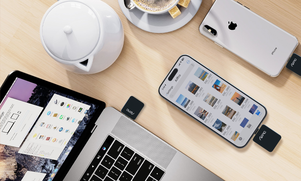 Is there really a simple, "plug-and-play" solution for transferring files between smartphones, computers, tablets, and game consoles?