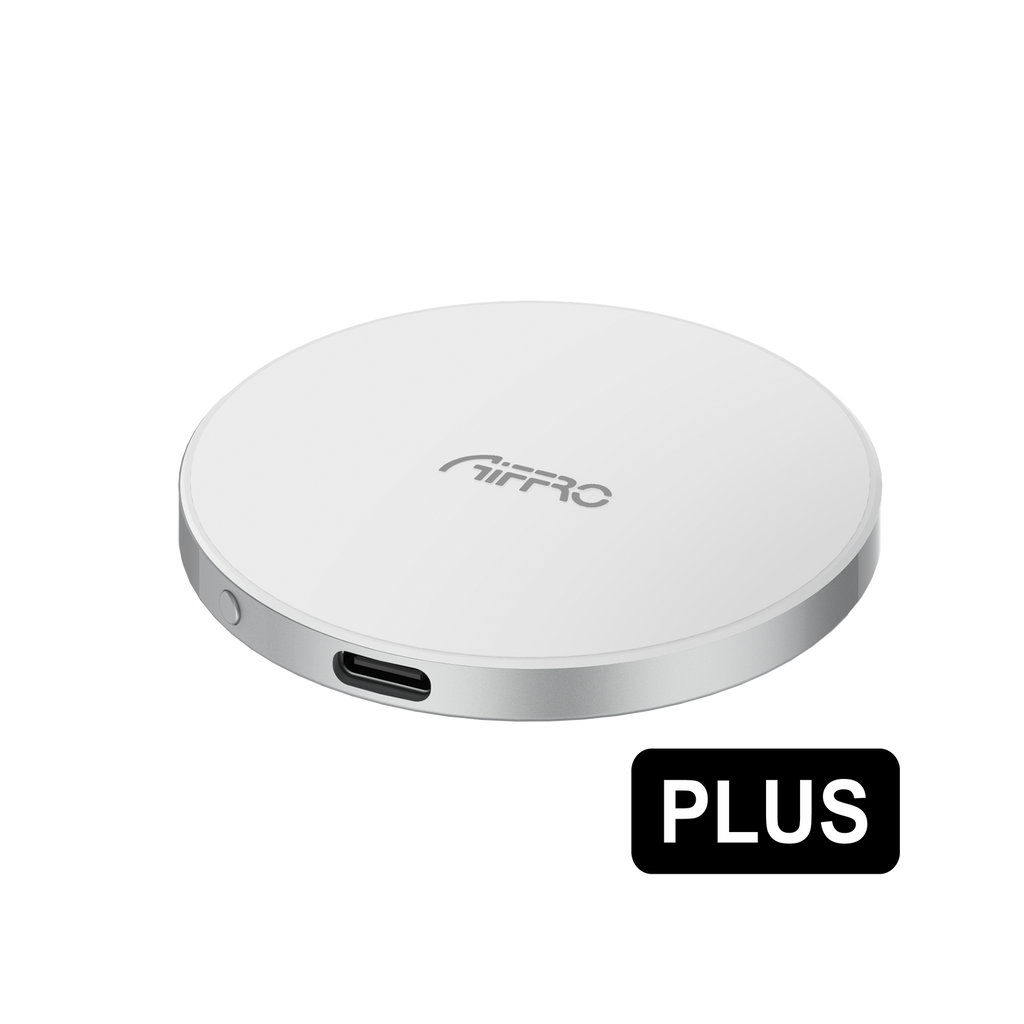 P10 Plus Magnetic Portable Solid State Drive Lightning Cable MagSafe Compatible Up To 2000MB S
